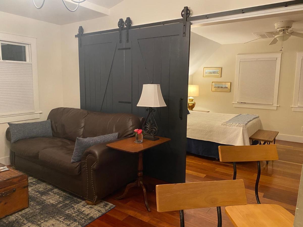 Carriage House 2 Bdrm At Camellia Cottages In Historic Summerville, Sc Eksteriør billede